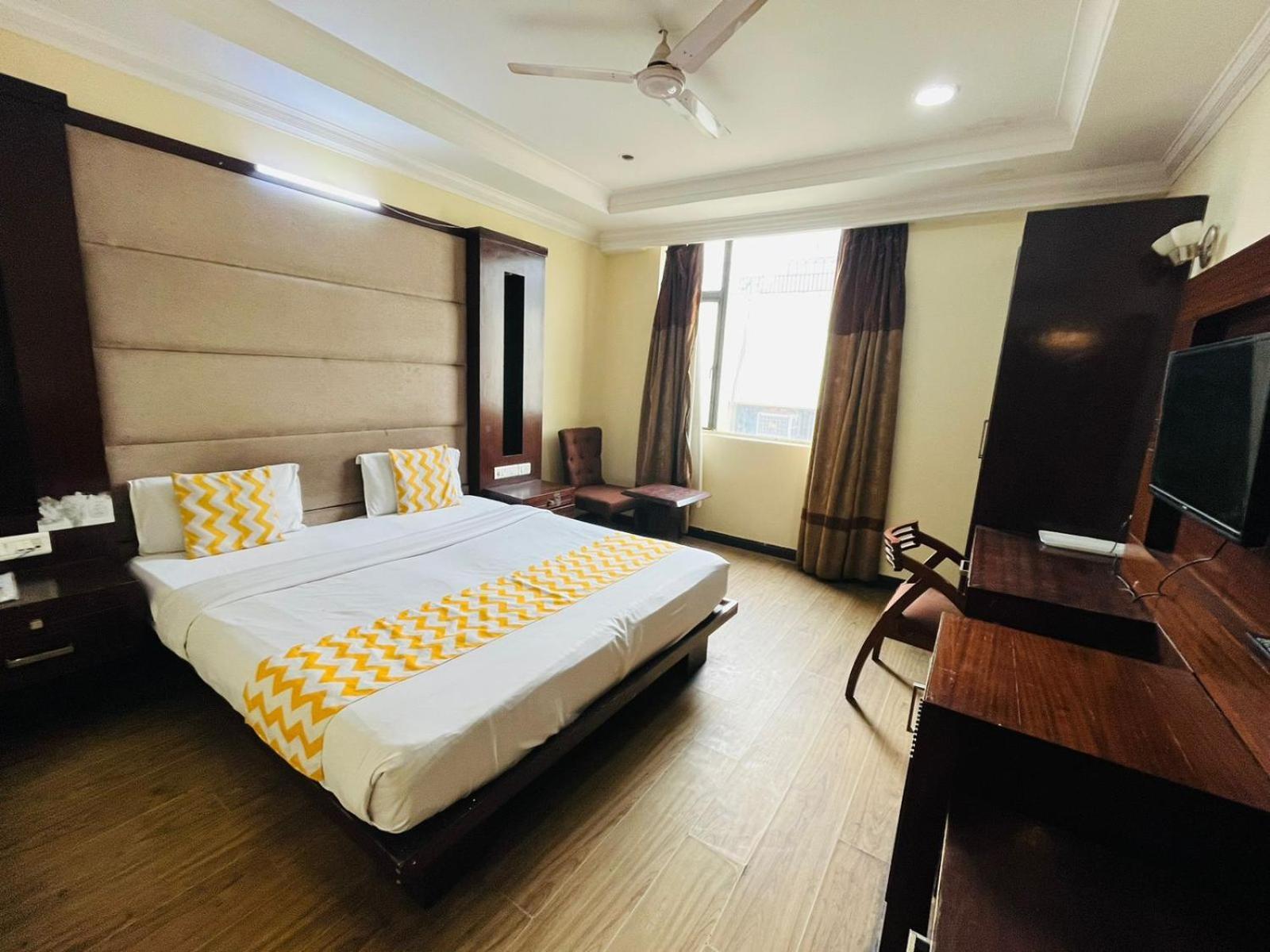 Apartment Im Perial - Nehru Enclave *